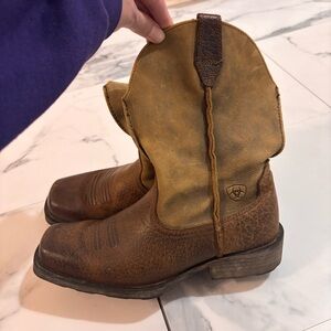 🐴Ariat🐴 Rambler Cowboy Boots